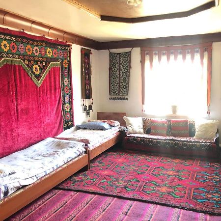 Tilek Guest House Sary-Mogul Exteriér fotografie