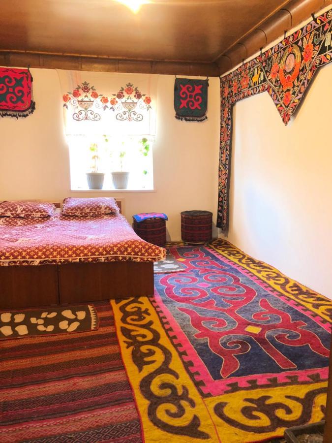Tilek Guest House Sary-Mogul Exteriér fotografie