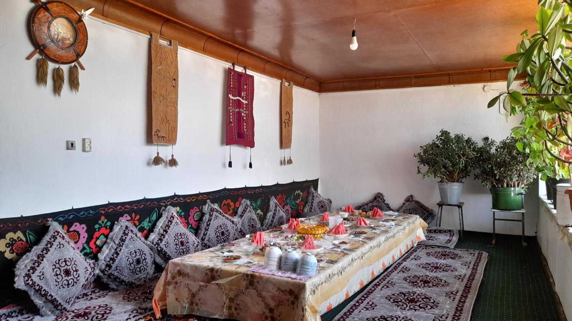 Tilek Guest House Sary-Mogul Exteriér fotografie